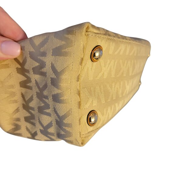 Michael Kors Signature Khaki Canvas Tote EUC - Picture 4 of 5